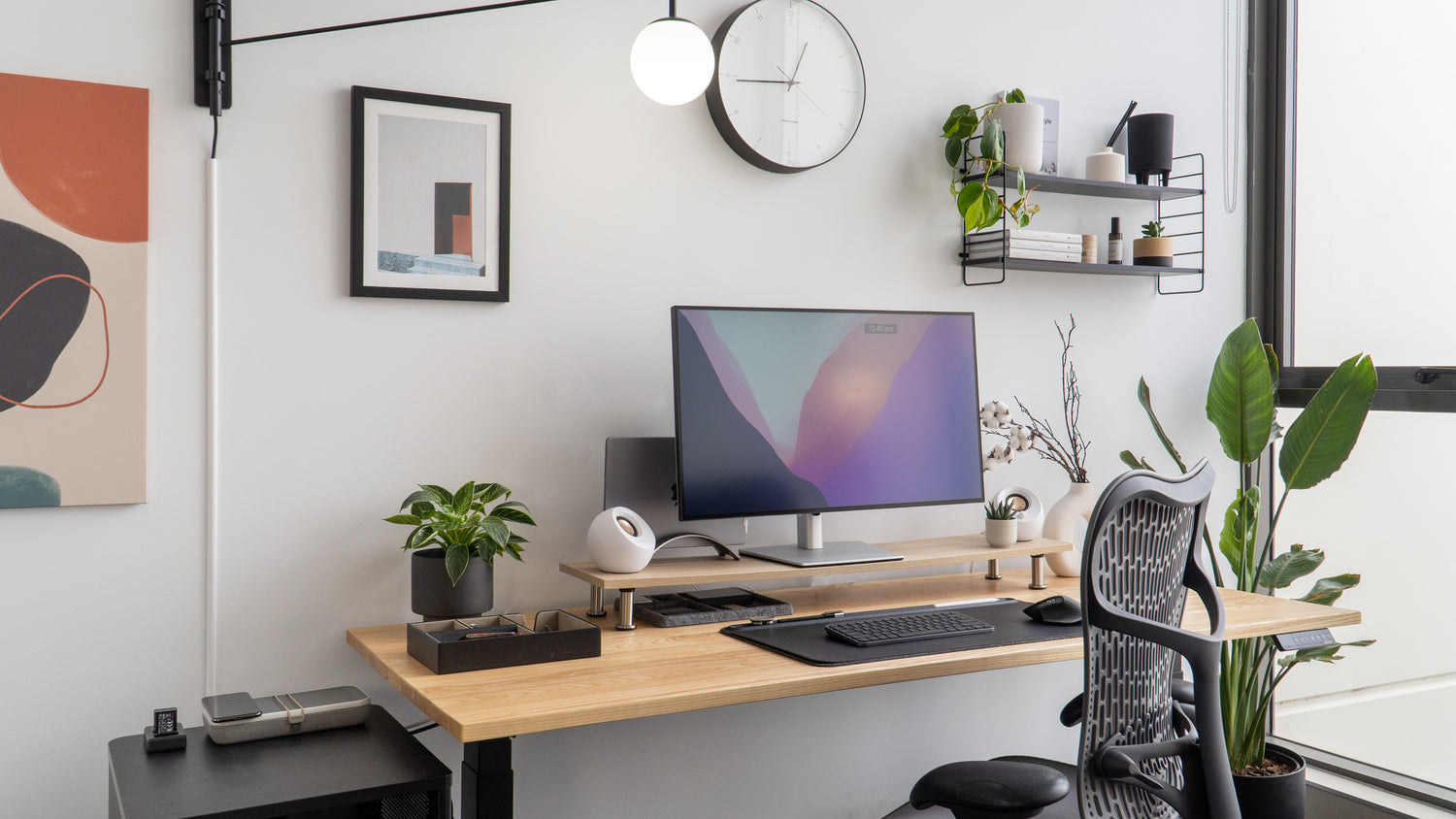 Fixed Office Desks